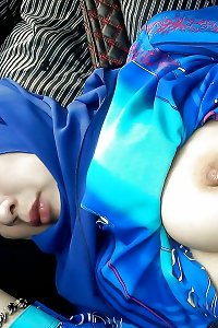 Favourite Malay milf tudung113
